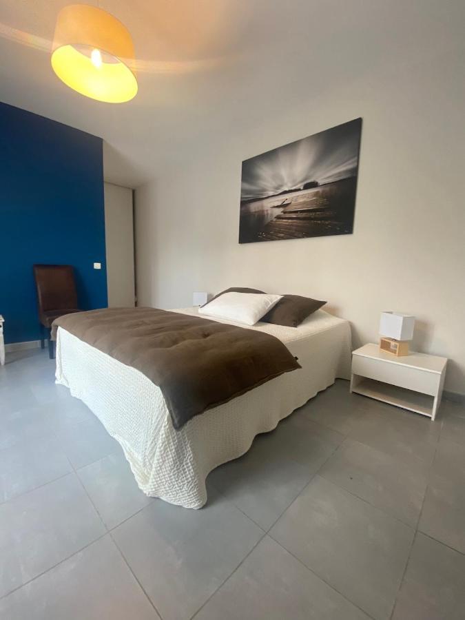 Les Centaurines Bed & Breakfast Saint-Siffret Bagian luar foto