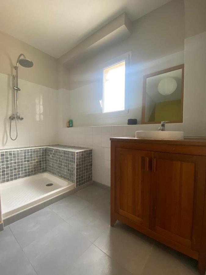 Les Centaurines Bed & Breakfast Saint-Siffret Bagian luar foto