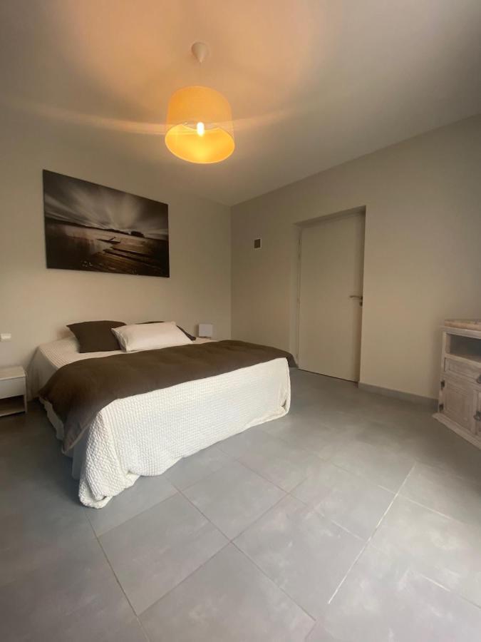 Les Centaurines Bed & Breakfast Saint-Siffret Bagian luar foto