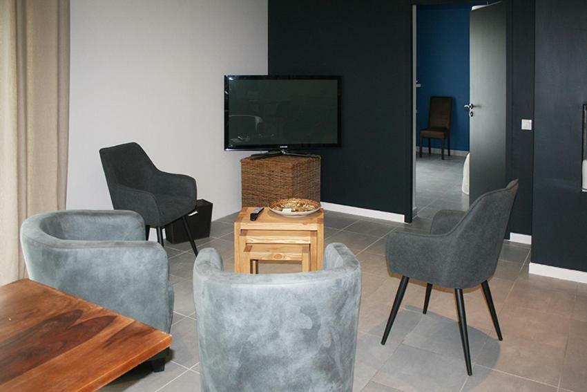 Les Centaurines Bed & Breakfast Saint-Siffret Bagian luar foto