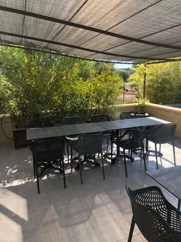 Les Centaurines Bed & Breakfast Saint-Siffret Bagian luar foto